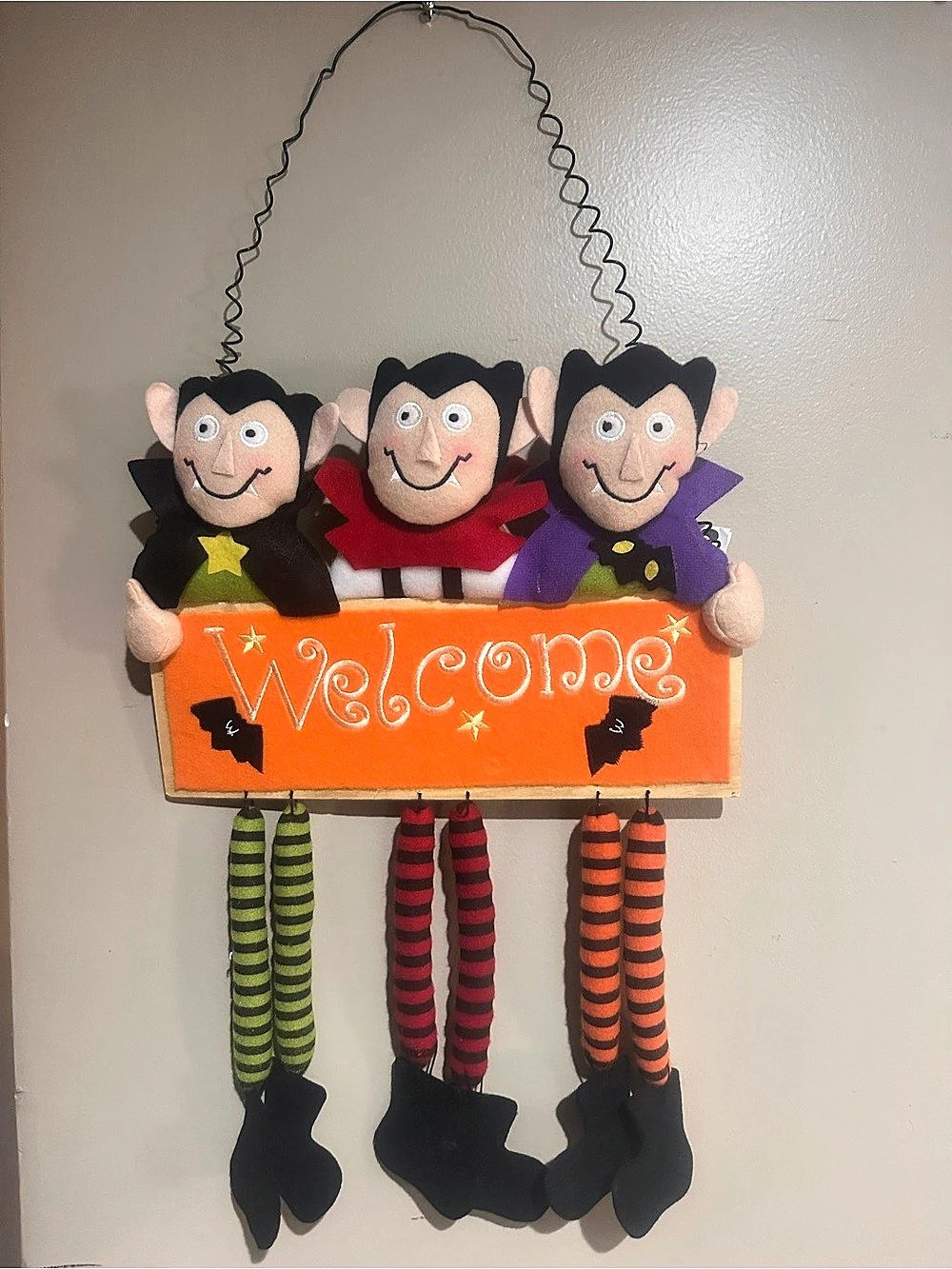 Halloween Vampire Welcome Wall Hanging in Orange & Black